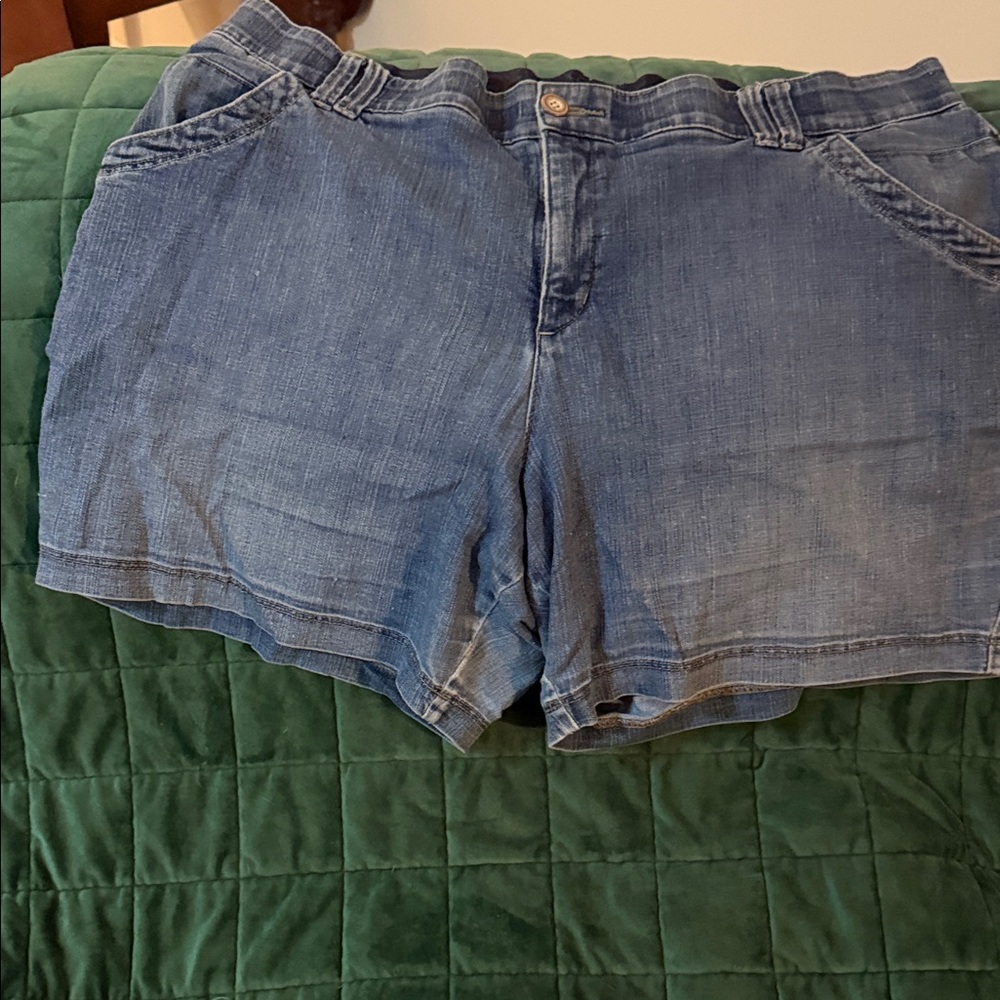 Lee Women's Classic Blue Jean Shorts
